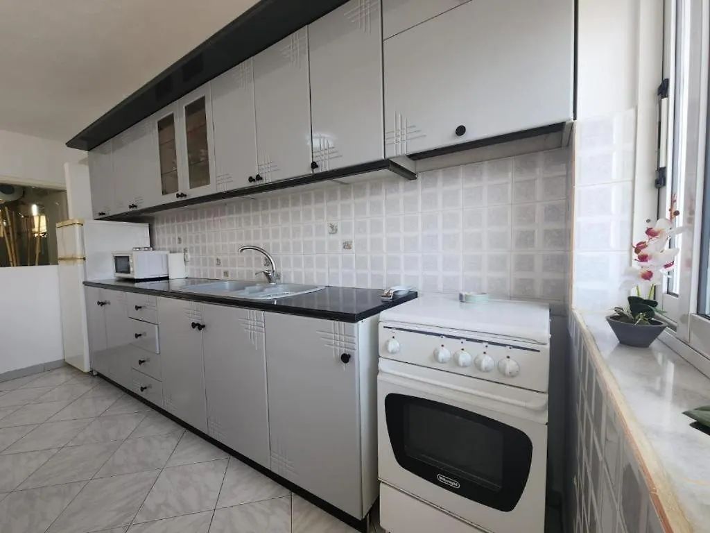 Holiday Sea View Apartment Sarandë 0*,